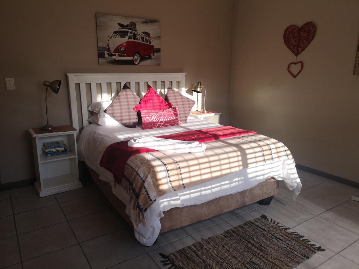 Mackenzies Accommodation East London Εξωτερικό φωτογραφία