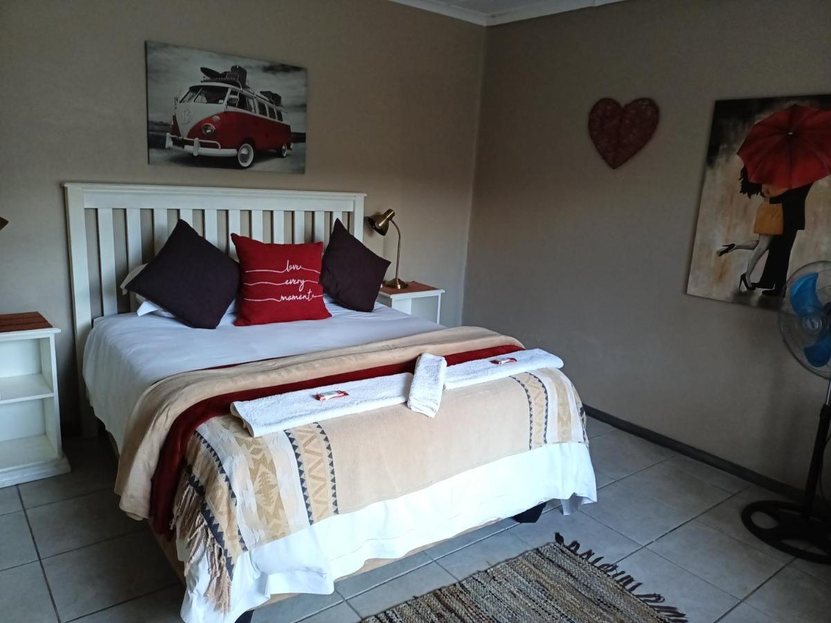 Mackenzies Accommodation East London Εξωτερικό φωτογραφία