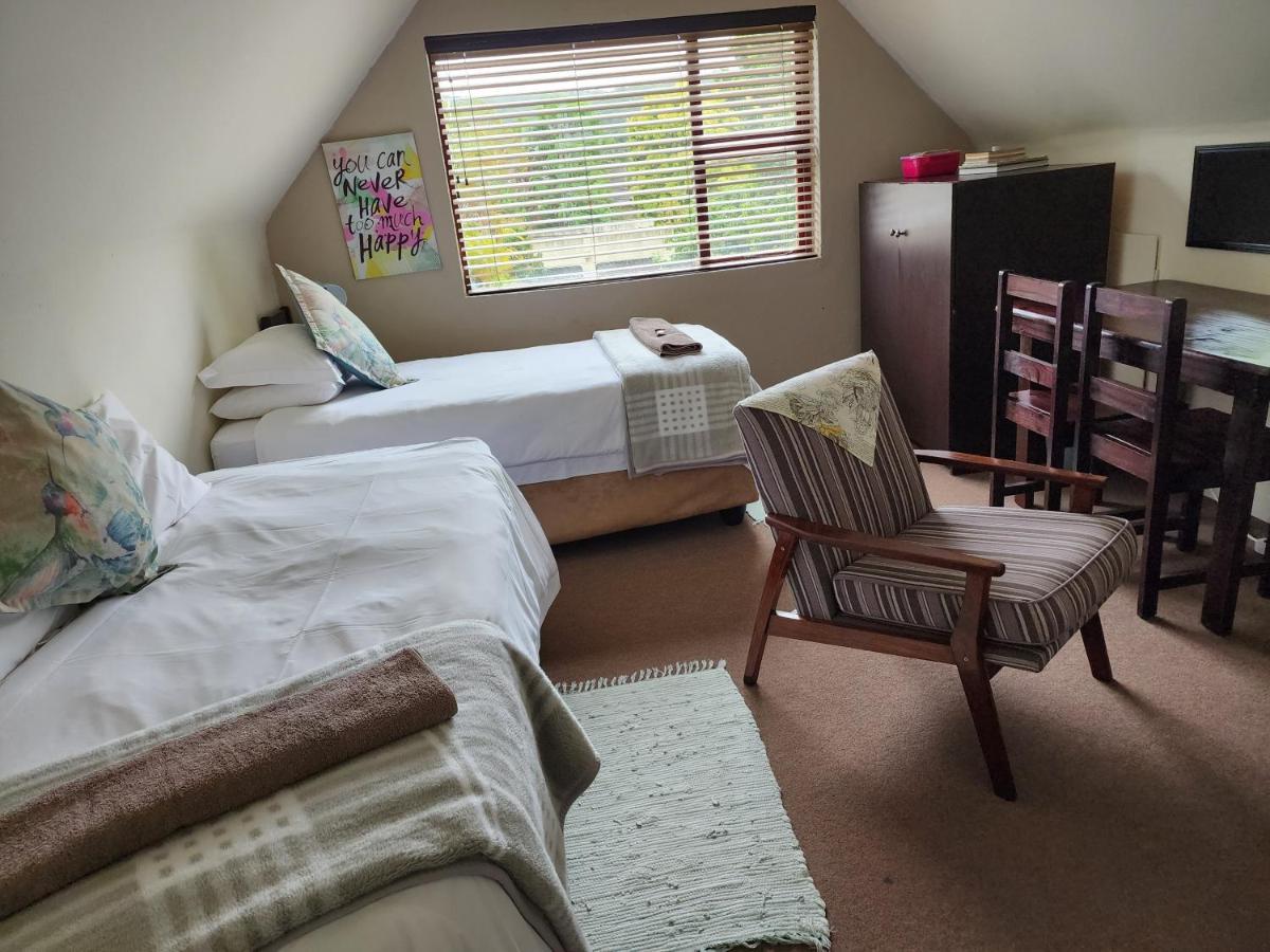 Mackenzies Accommodation East London Εξωτερικό φωτογραφία