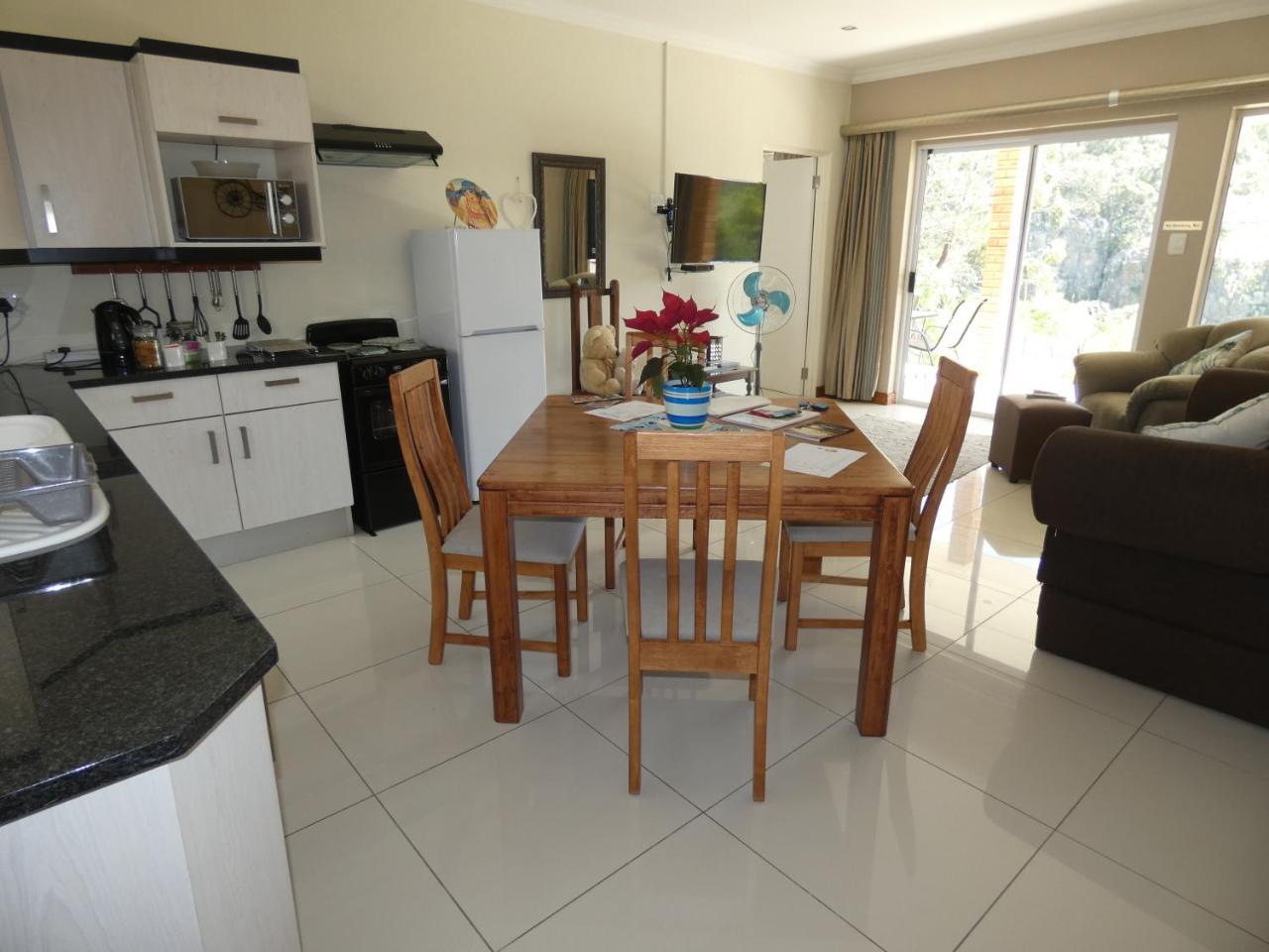 Mackenzies Accommodation East London Εξωτερικό φωτογραφία